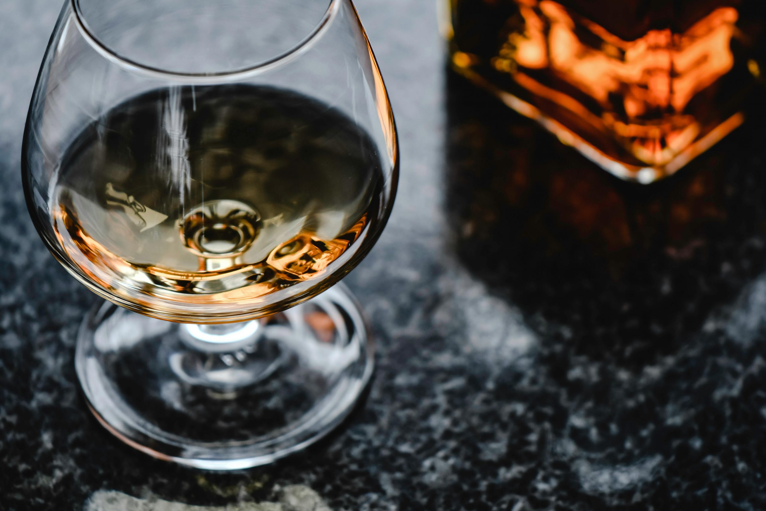 Whisky : Histoire, variétés et conseils de dégustation